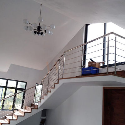 Decoración interior 201 escalera de acero inoxidable 304 316 que cerca las escaleras de Inox con barandilla