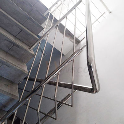 El espejo acabó el acero inoxidable Inox AISI 201 la verja casera de la escalera 304 316