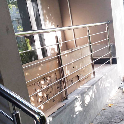 Escalera de acero inoxidable 201 304 de Inox de la rayita diseño moderno de 316 barandillas