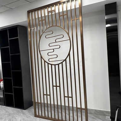 El laser de acero inoxidable decorativo de la división de la pantalla de 1250m m cortó el tabique del metal del restaurante del hotel