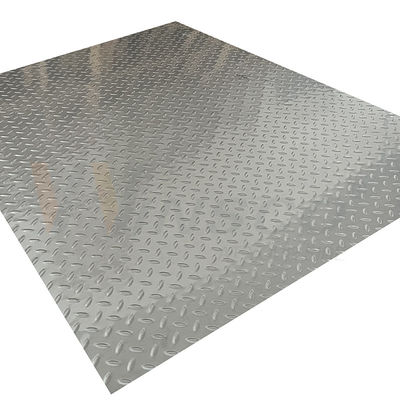 20mm-1250m m grabaron en relieve el grano superficial de acero inoxidable del arroz de la hoja 2b forman la placa anti del resbalón