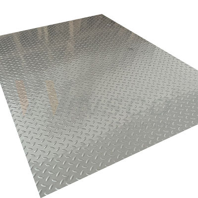 20mm-1250m m grabaron en relieve el grano superficial de acero inoxidable del arroz de la hoja 2b forman la placa anti del resbalón