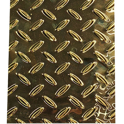 Placa anti de la resbalón de Diamond Embossed Stainless Steel Sheet del grano del arroz con color oro del titanio