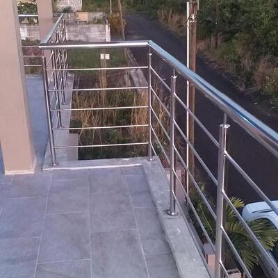 Superficie de satén de espejo 55 mm Largo del arco 12,7 mm OD AISI 201 304 316 Codo de acero inoxidable 1,2 mm 1,5 mm espesor