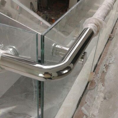 Fácil de instalar SS 201 304 316 Espejo Satin Accesorios de escalera Inox 63.5mm 2 1/2 pulgadas OD Acero inoxidable